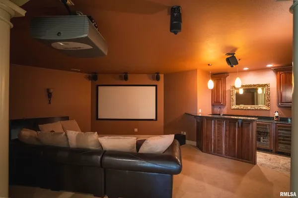 $1,800,000 | 545 East Tarters Ferry Lane, Table Grove, IL 61482