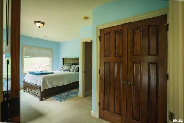 $1,800,000 | 545 East Tarters Ferry Lane, Table Grove, IL 61482