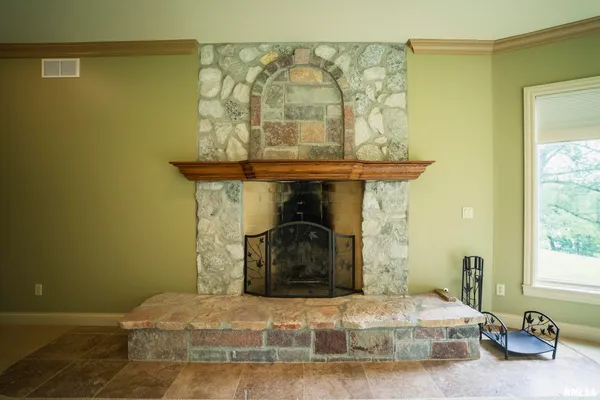 $1,800,000 | 545 East Tarters Ferry Lane, Table Grove, IL 61482