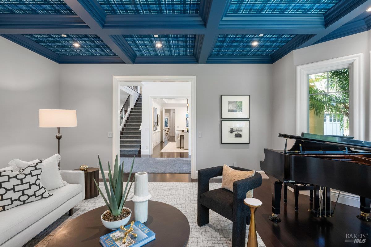 220 Deer Park Avenue San Rafael, CA 94901 - Photo 6 of 64