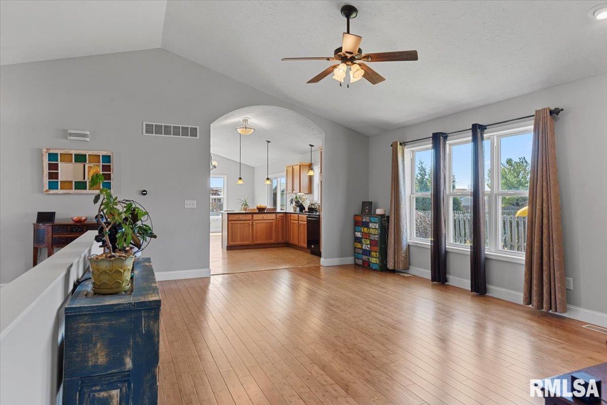 835 Lost Tree Drive Sherman, IL 62684 - Photo 9 of 31