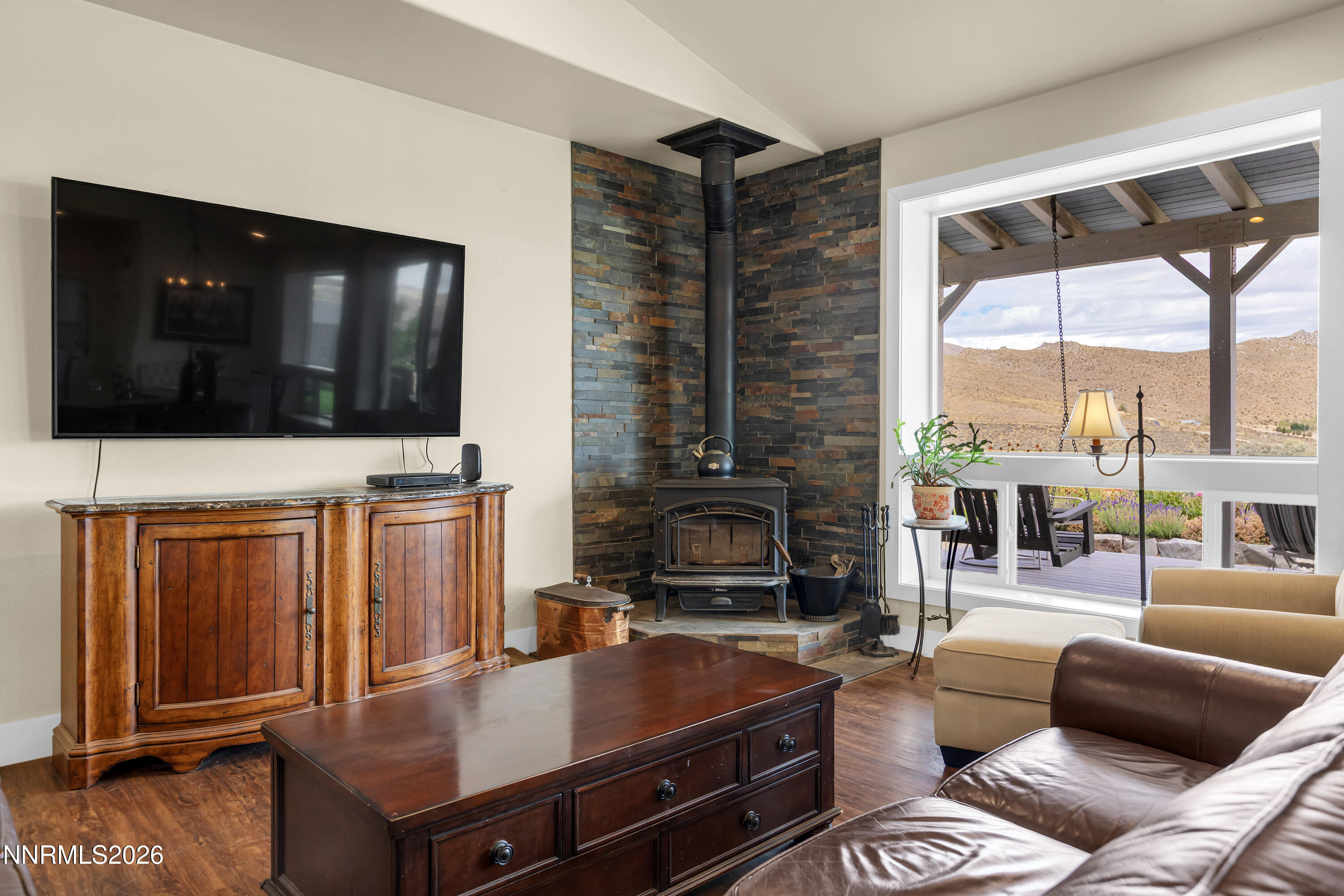 14205 Chariot Road Reno, NV 89508 - Photo 8 of 78 Living Room
