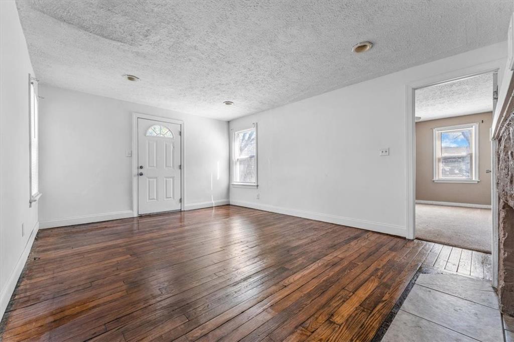 2660 Longview Road Hermitage, PA 16148 - Photo 4 of 21 Gallery Image 4