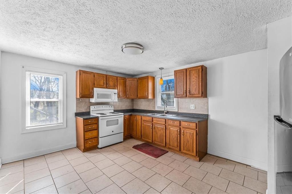 2660 Longview Road Hermitage, PA 16148 - Photo 7 of 21 Gallery Image 7