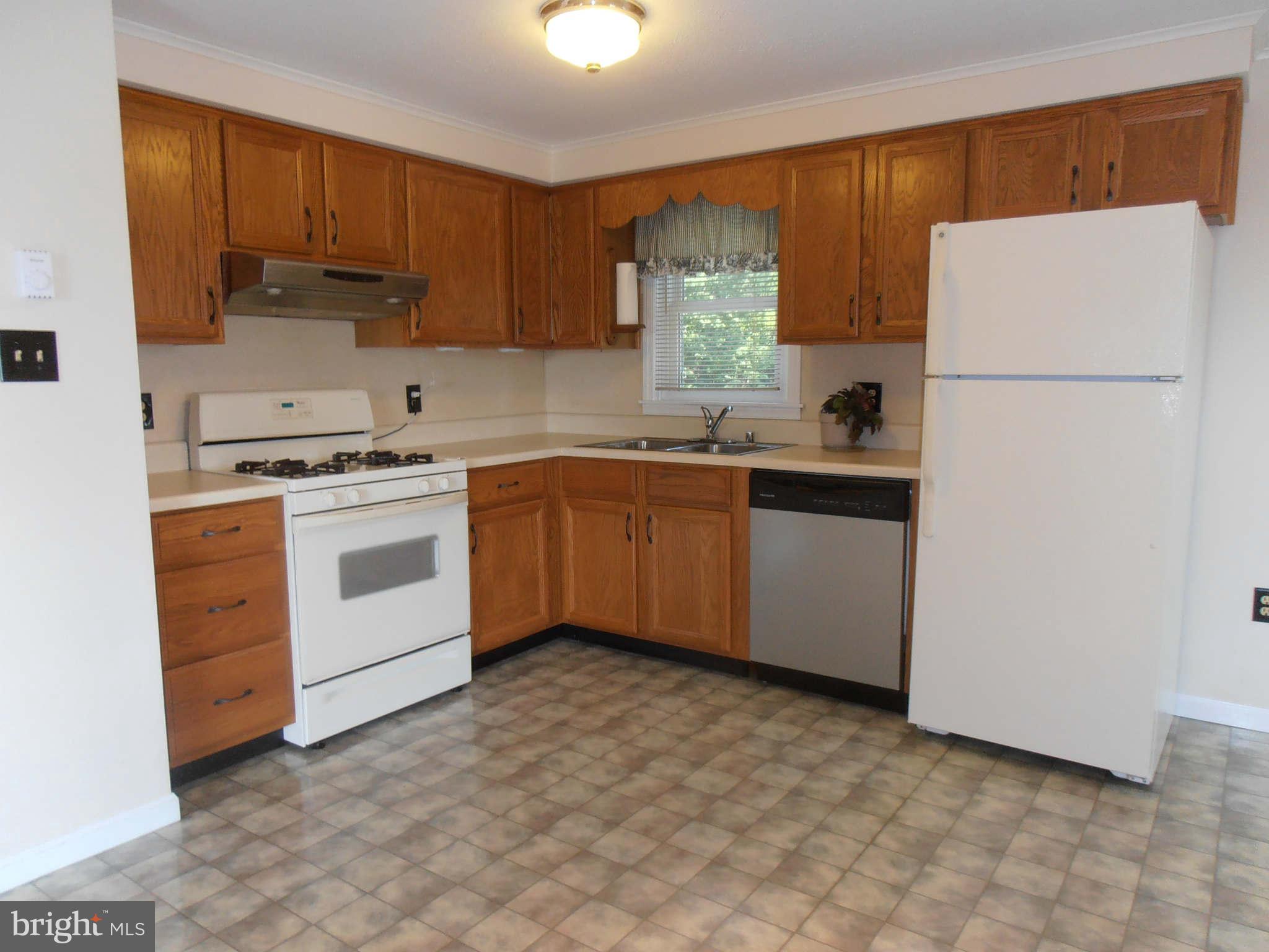 16026 Trenton Road Upperco, MD 21155 - Photo 10 of 27 Kitchen