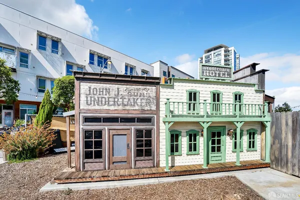$899,000 | 420 Mission Bay Boulevard North, Unit 120, San Francisco, CA 94158