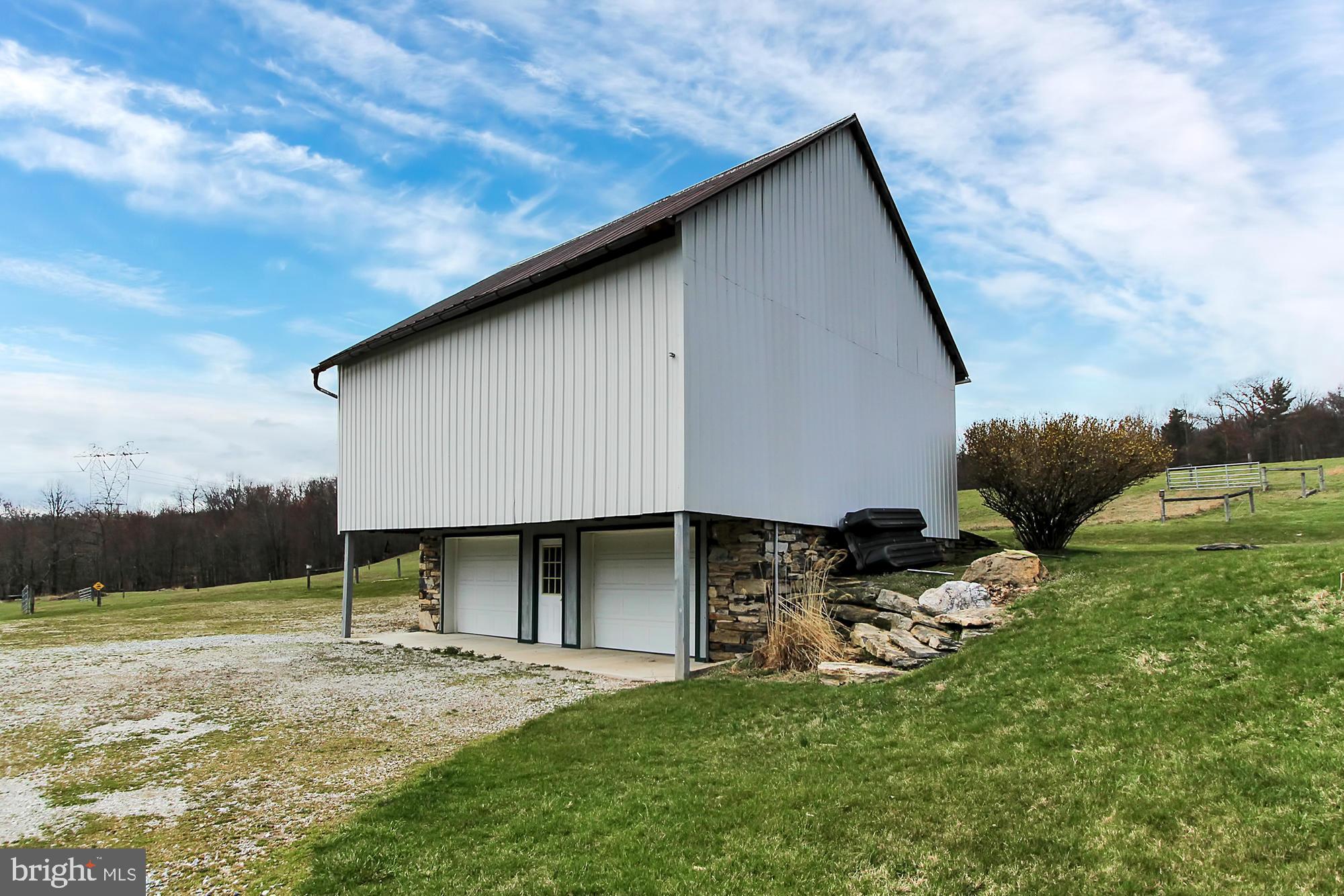 980 New Road Orrtanna, PA 17353 - Photo 24 of 30 Exterior (Barn)