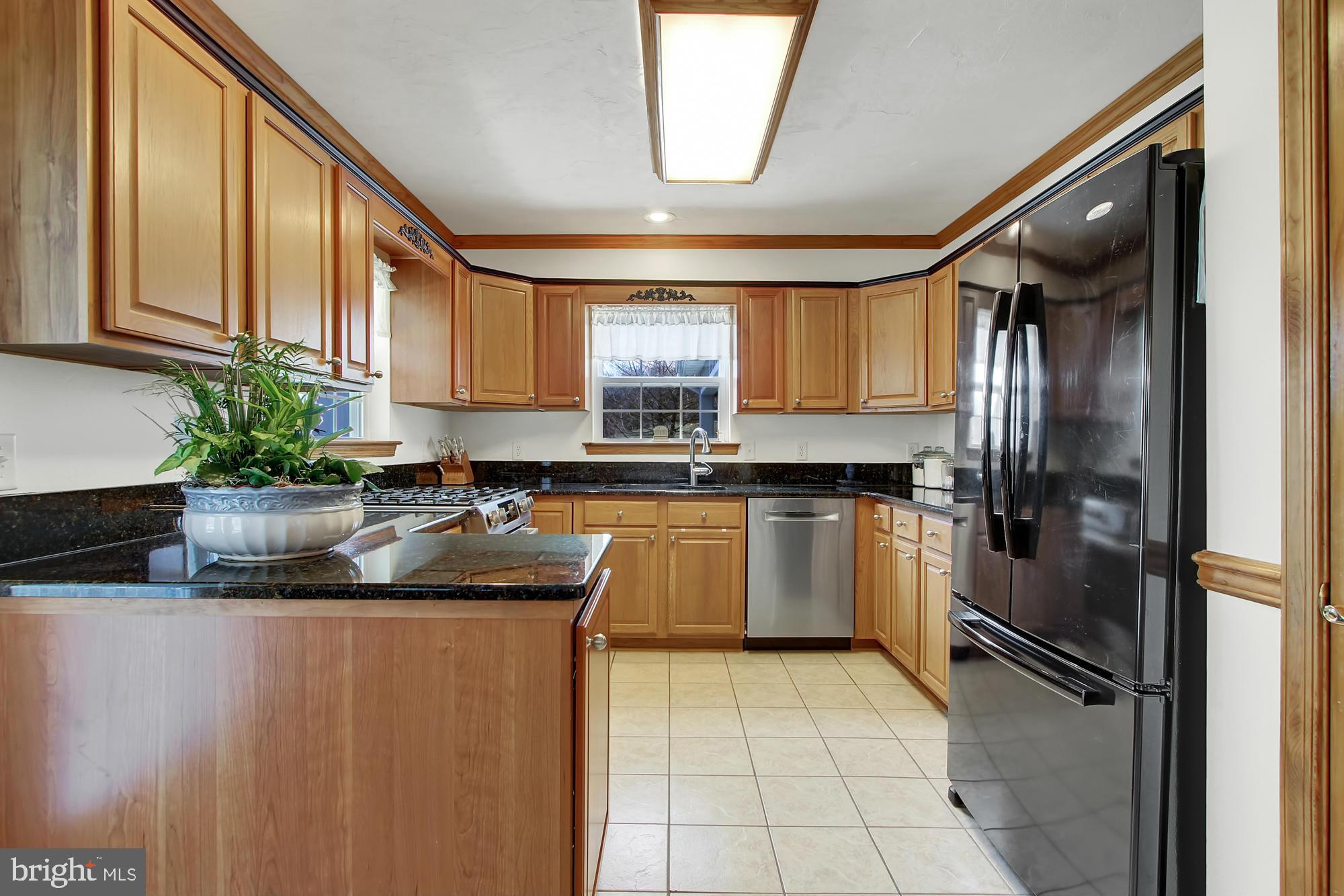 980 New Road Orrtanna, PA 17353 - Photo 8 of 30 Kitchen