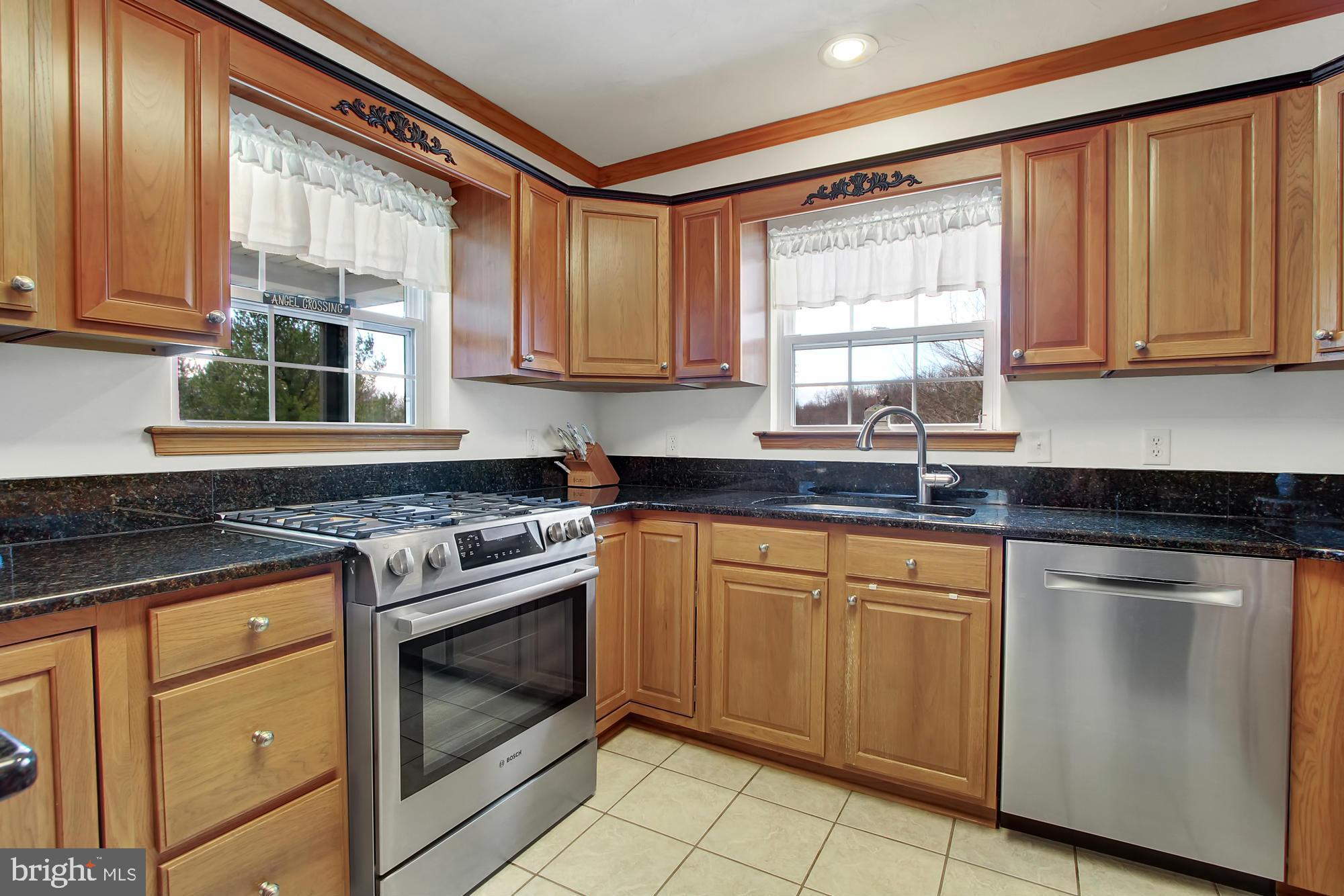 980 New Road Orrtanna, PA 17353 - Photo 9 of 30 Kitchen