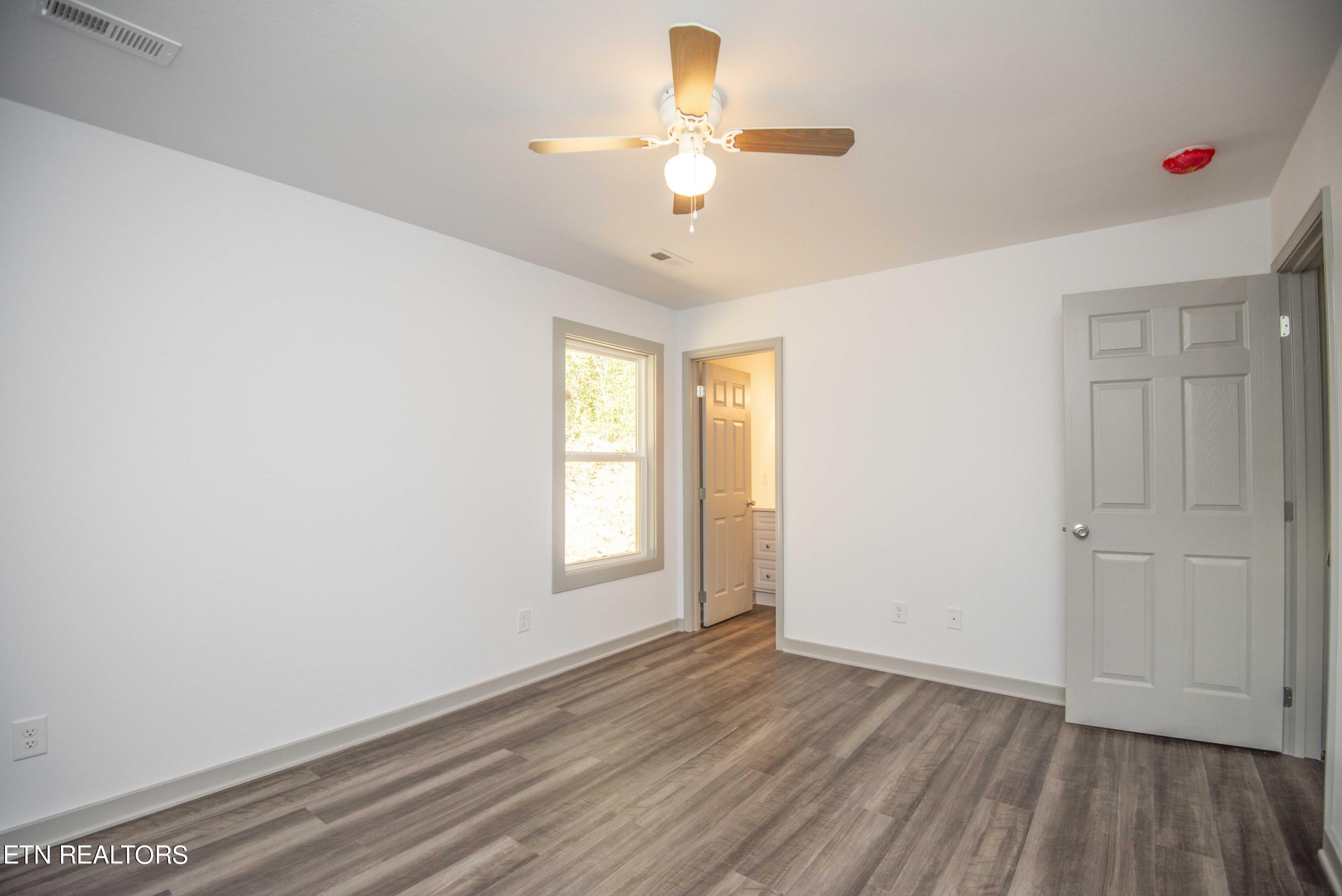 219 Offutt Road Clinton, TN 37716 - Photo 26 of 43 master bed 2j_1