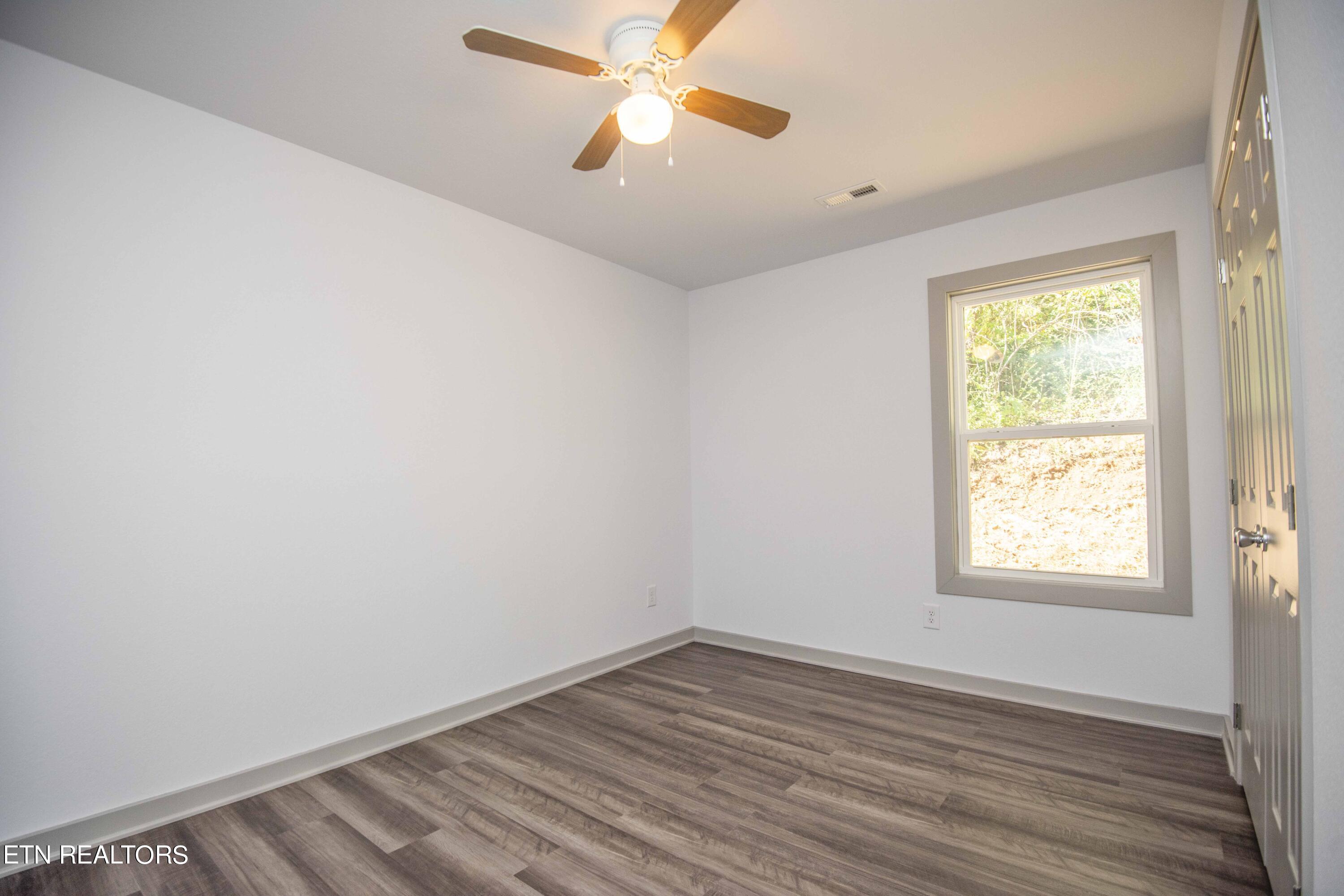 219 Offutt Road Clinton, TN 37716 - Photo 32 of 43 second bed 3_1