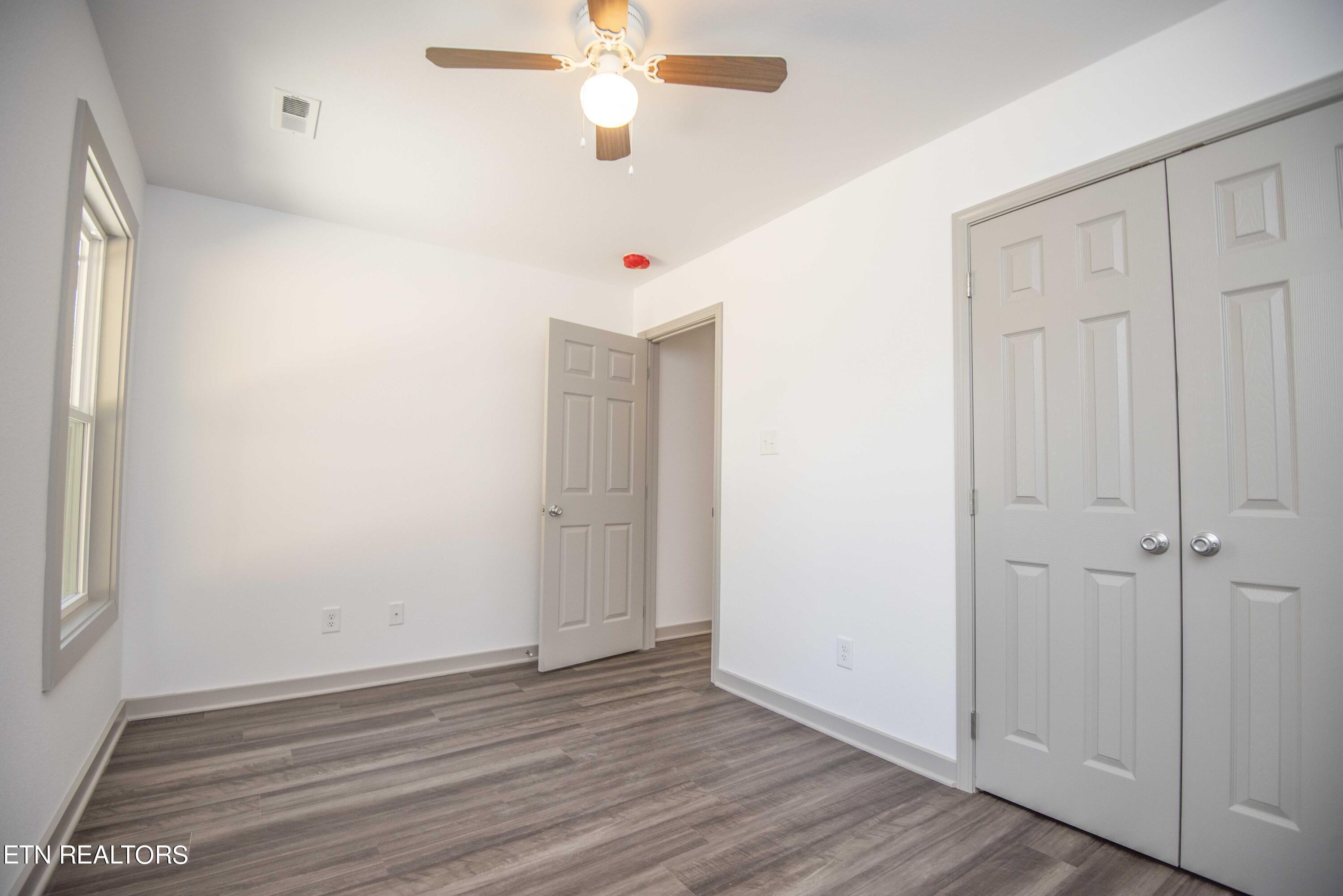 219 Offutt Road Clinton, TN 37716 - Photo 35 of 43 third bed 1_1