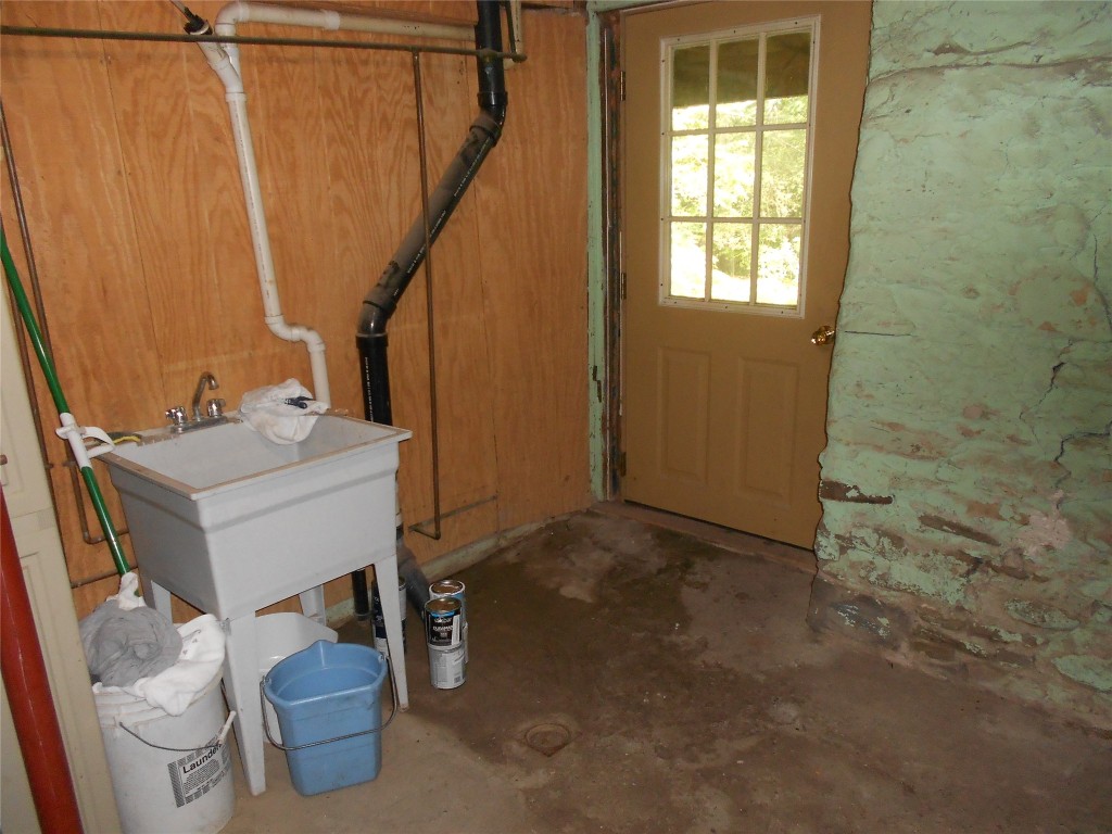 507 Mix Road Chenango Forks, NY 13746 - Photo 16 of 34 Gallery Image 16