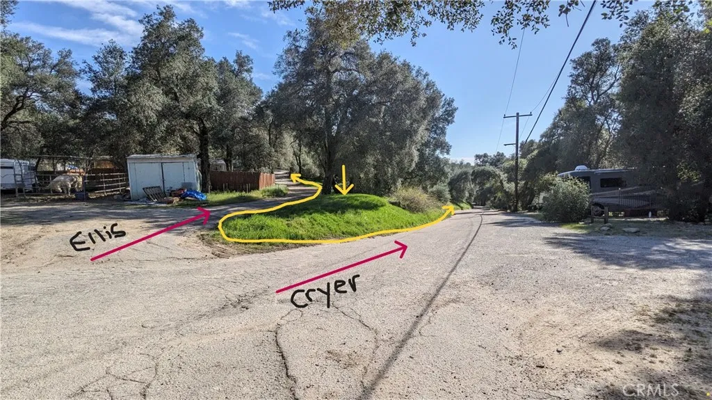 0 Cryer Banning, CA 92220 - Photo 1 of 5 Front Narrow End of Lot