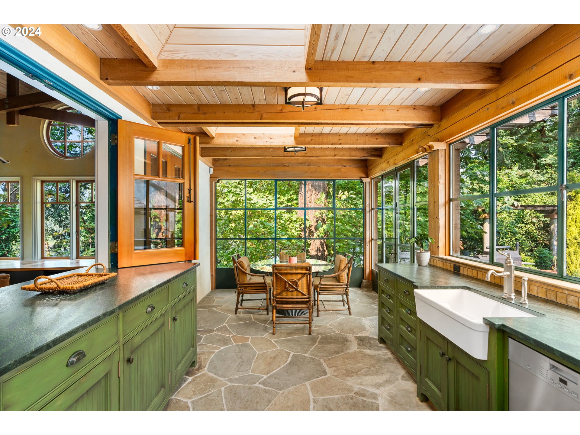11350 South Riverwood Road Portland, OR 97219 - Photo 36 of 48 Gallery Image 36