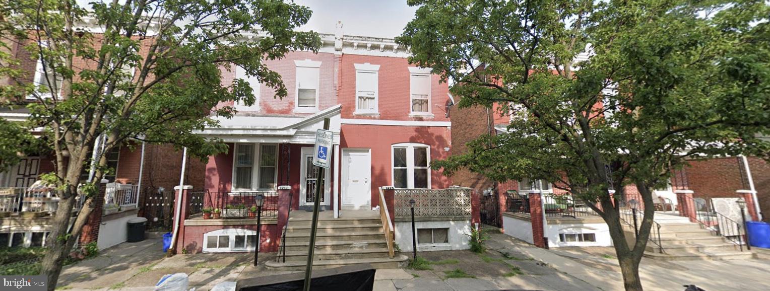 1215 North Redfield St  