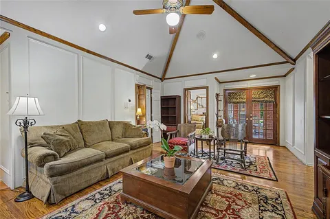 $995,000 | 5831 London Lane, Dallas, TX 75252