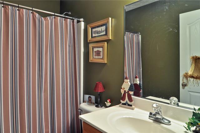 809 Red Hollow Drive Springfield, TN 37172 - Photo 10 of 19 Full Bathroom 2