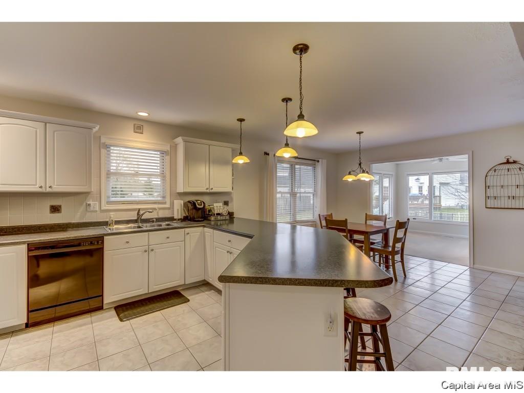 5112 Johanne Court Springfield, IL 62711 - Photo 14 of 36 Gallery Image 14