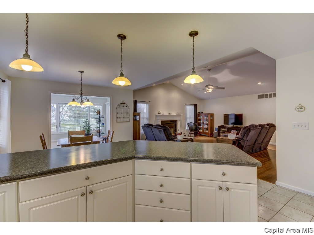 5112 Johanne Court Springfield, IL 62711 - Photo 18 of 36 Gallery Image 18