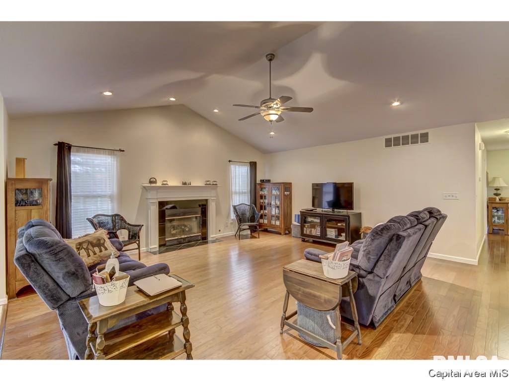 5112 Johanne Court Springfield, IL 62711 - Photo 19 of 36 Gallery Image 19