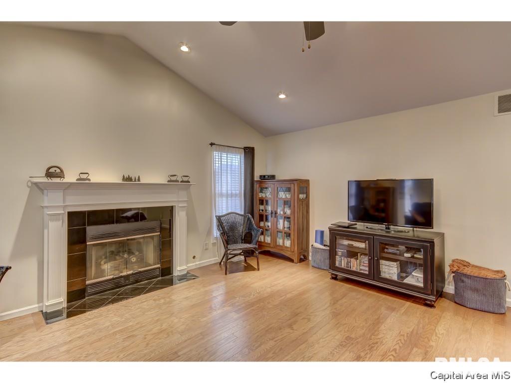 5112 Johanne Court Springfield, IL 62711 - Photo 21 of 36 Gallery Image 21