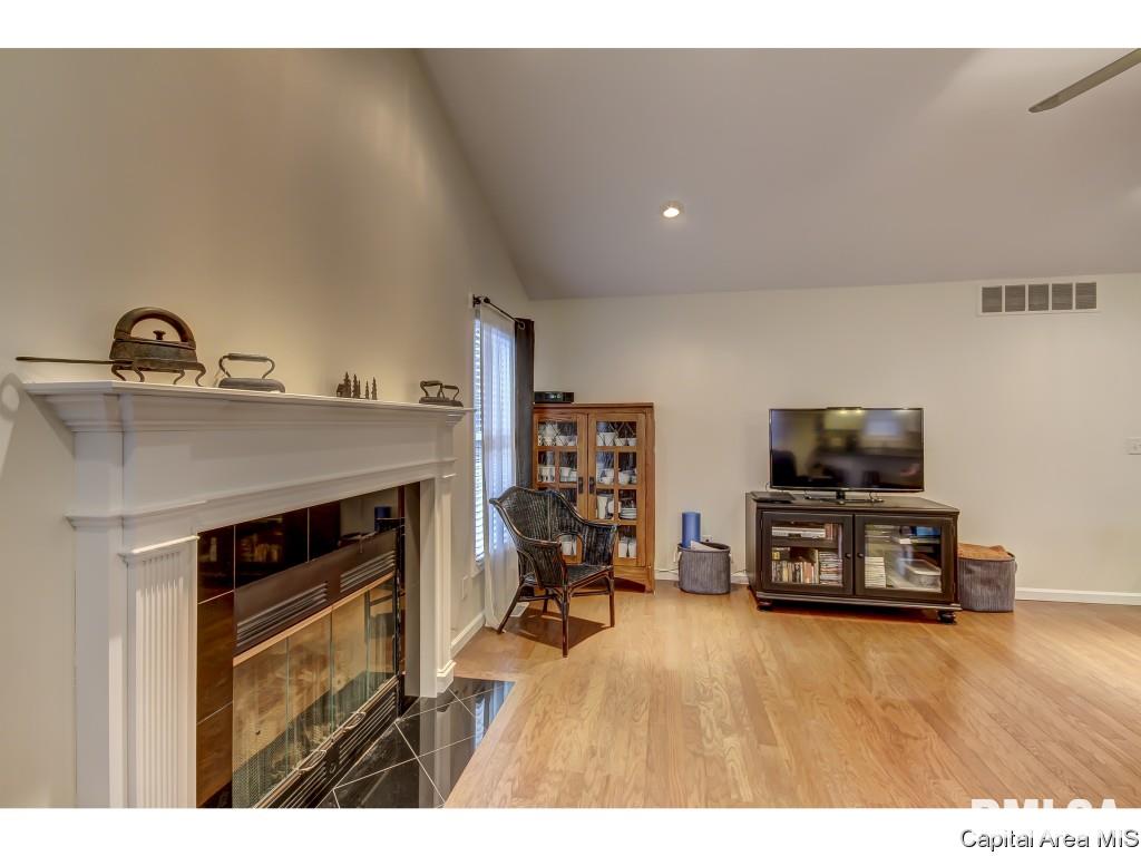 5112 Johanne Court Springfield, IL 62711 - Photo 22 of 36 Gallery Image 22
