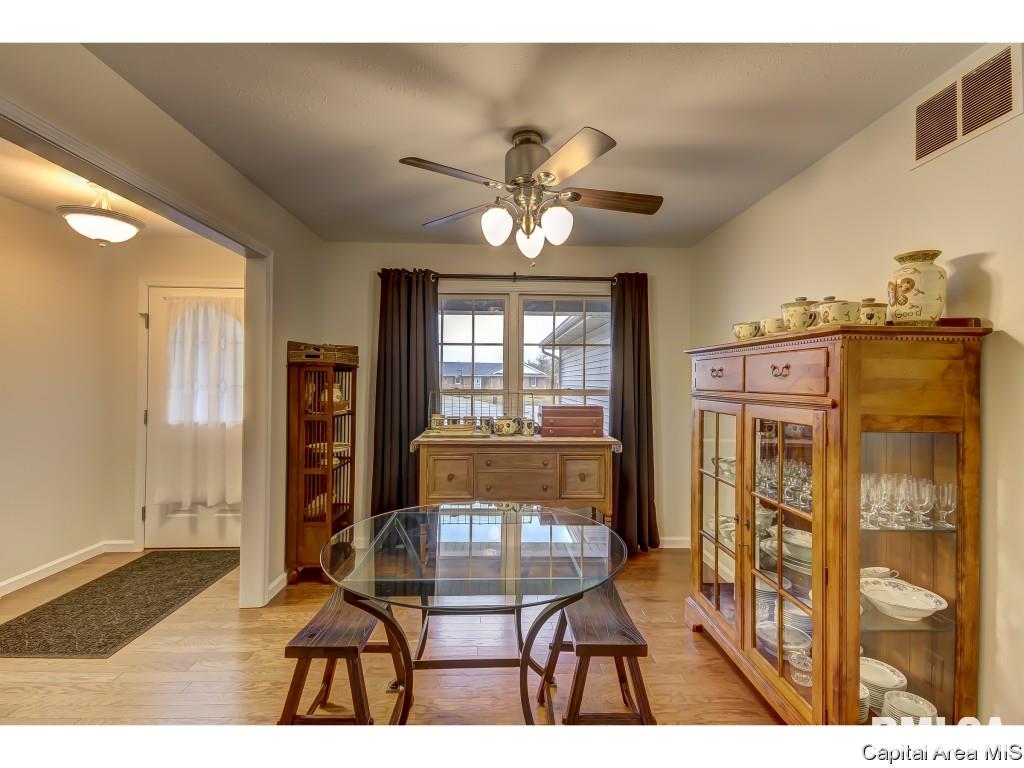 5112 Johanne Court Springfield, IL 62711 - Photo 8 of 36 Gallery Image 8