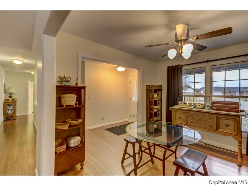 5112 Johanne Court Springfield, IL 62711 - Photo 9 of 36 Gallery Image 9