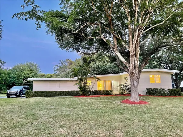 $4,900 | 14155 Old Cutler Road, Unit 14155, Palmetto Bay, FL 33158
