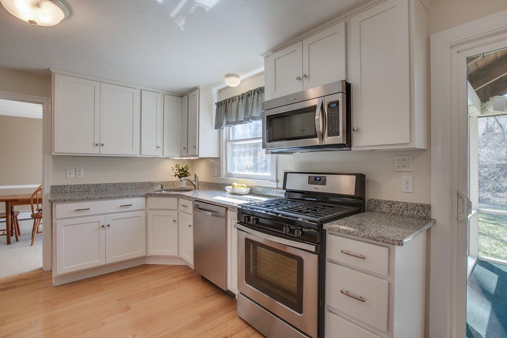 8 Valentine Road Hopkinton, MA 01748 - Photo 11 of 25 Gallery Image 11