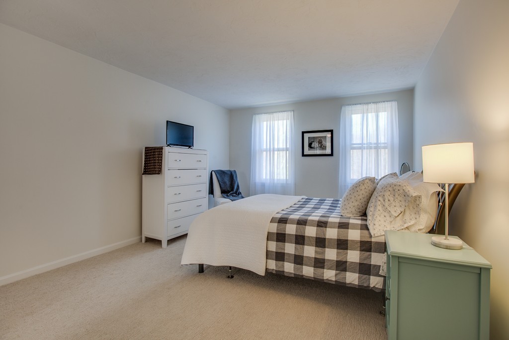 8 Valentine Road Hopkinton, MA 01748 - Photo 18 of 25 Gallery Image 18