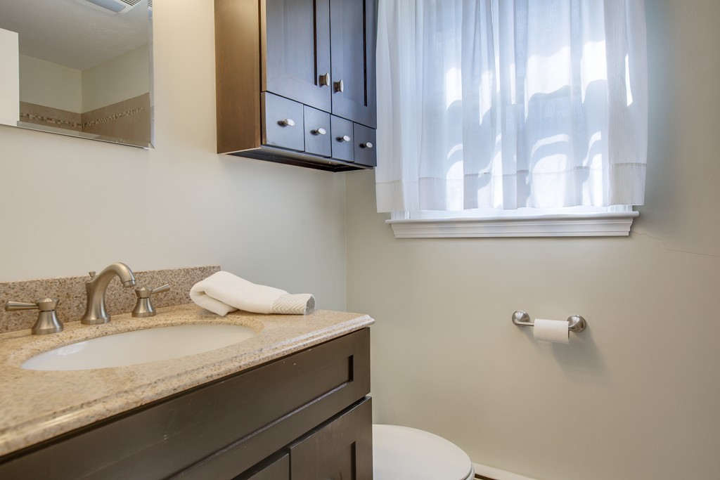 8 Valentine Road Hopkinton, MA 01748 - Photo 19 of 25 Gallery Image 19