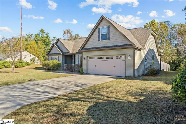 $325,000 | 247 Finley Hill Court, Simpsonville, SC 29681