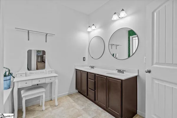 $325,000 | 247 Finley Hill Court, Simpsonville, SC 29681