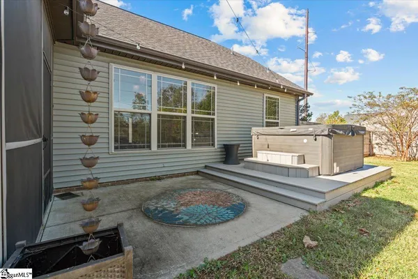 $325,000 | 247 Finley Hill Court, Simpsonville, SC 29681