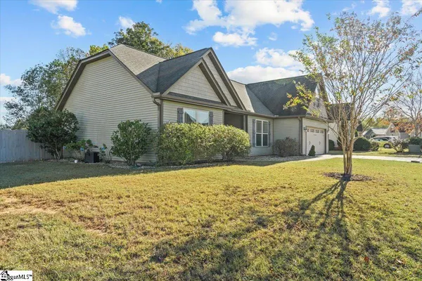 $325,000 | 247 Finley Hill Court, Simpsonville, SC 29681