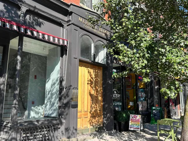 $1,800 | 163 Water Street, Unit B2, Exeter, NH 03833