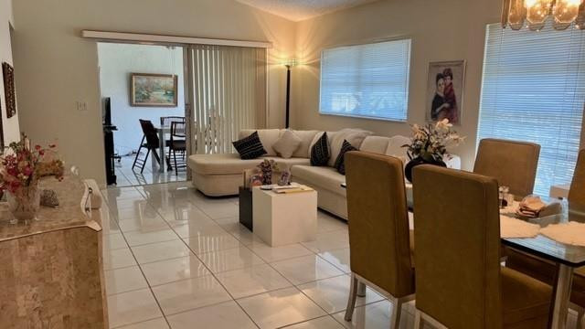 8279 Summerbreeze Lane, Unit 8279 Boca Raton, FL 33496 - Photo 10 of 14 Living/Dining