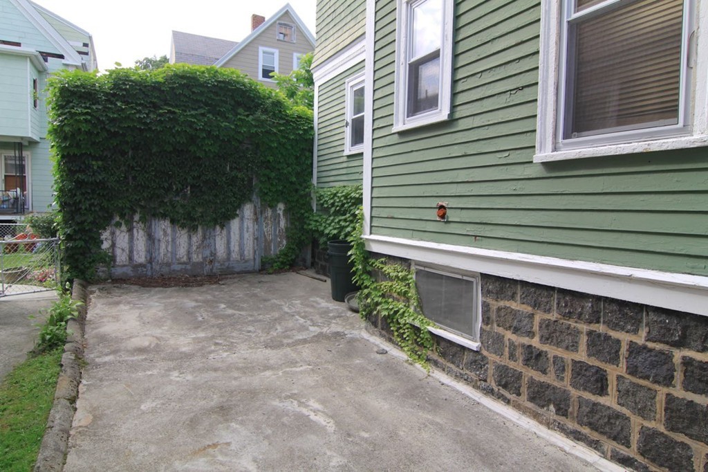 98 Highland Road Somerville, MA 02144 - Photo 27 of 29 Gallery Image 27