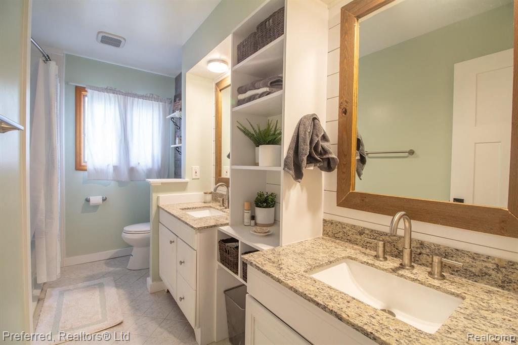 42449 Hanford Road Canton, MI 48187 - Photo 20 of 38 Gallery Image 20