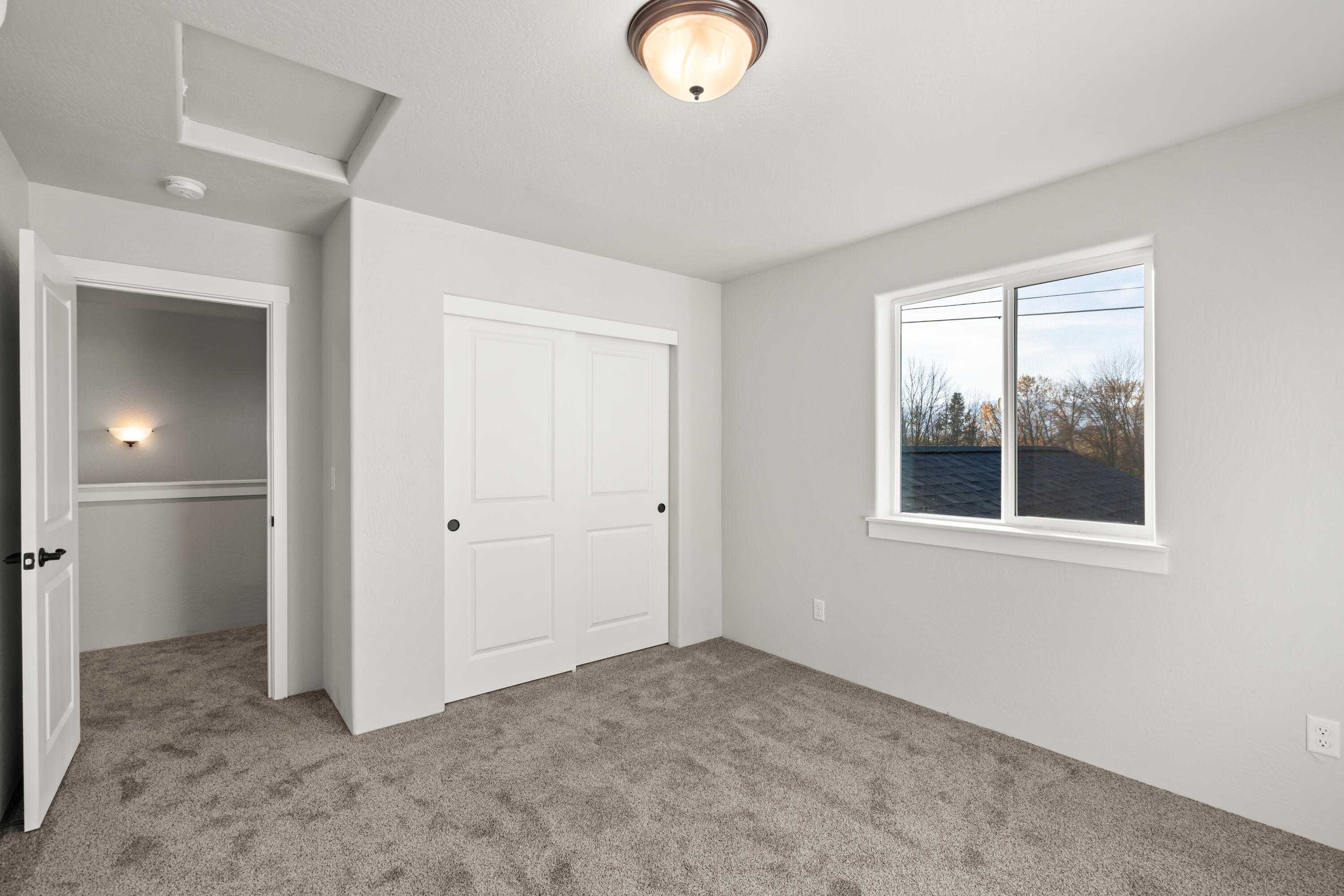 4730 Gebhard Road Central Point, OR 97502 - Photo 14 of 20 4732 Gebhard Rd Central Point Or. 97502-