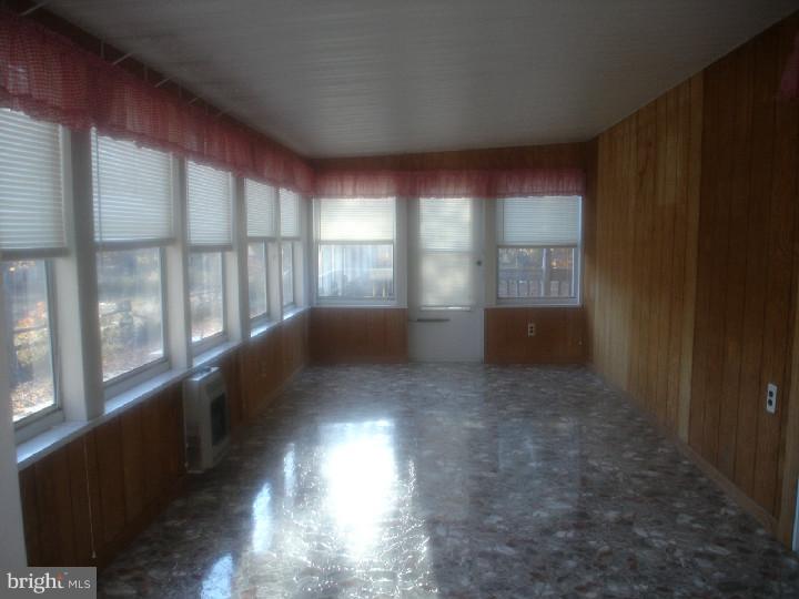 16 Betts Road Delmont, NJ 08314 - Photo 11 of 25 Sun Room