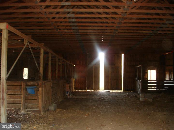 16 Betts Road Delmont, NJ 08314 - Photo 23 of 25 Barn