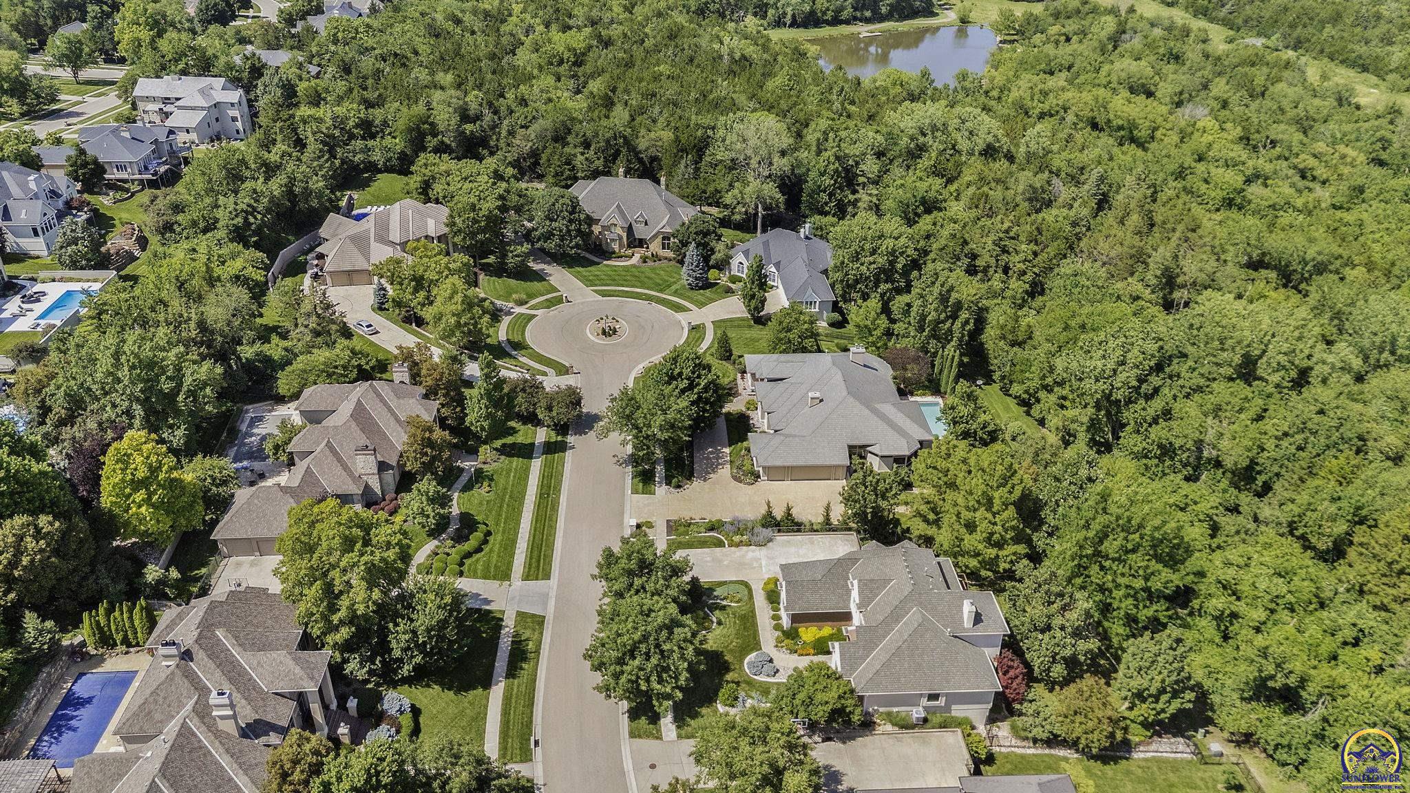 3916 Southwest Clarion Place Topeka, KS 66610 - Photo 76 of 96