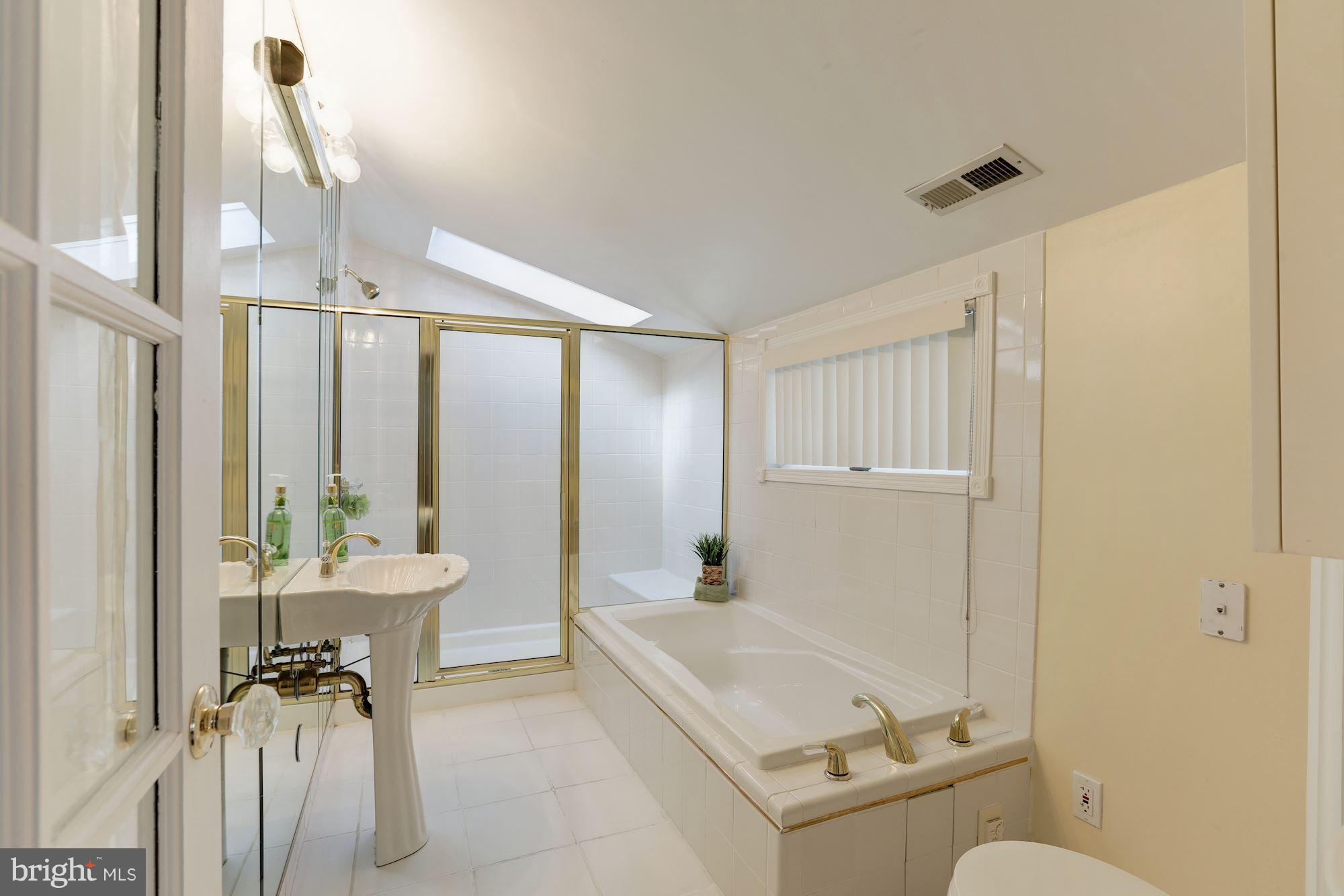 12300 Judson Road Silver Spring, MD 20902 - Photo 12 of 30 Master Bathroom