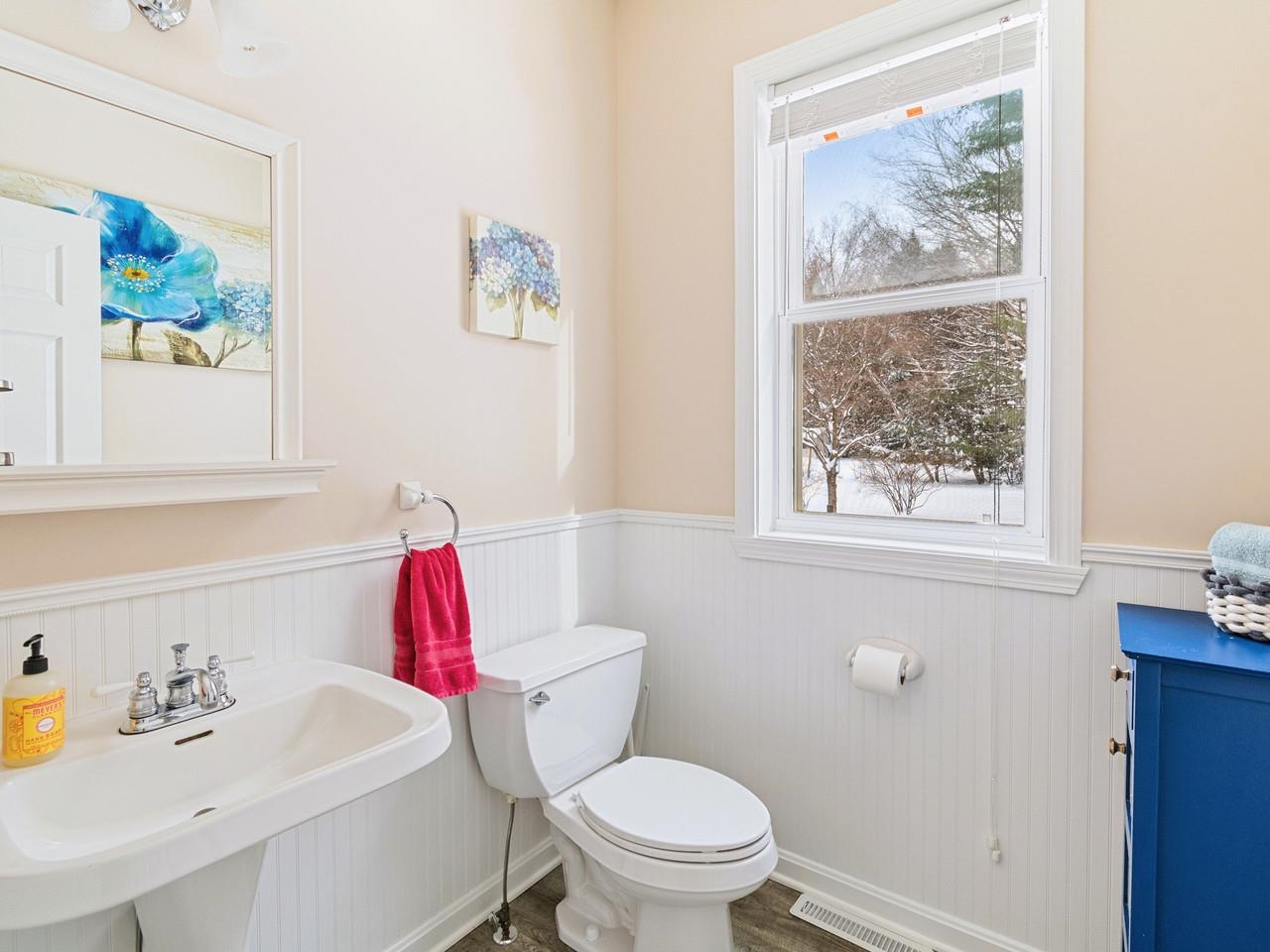 85 Barrett Lane Williston, VT 05495 - Photo 21 of 48