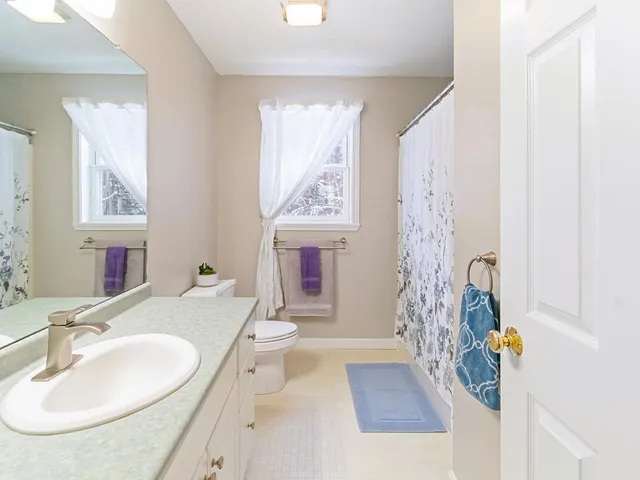 $779,900 | 85 Barrett Lane, Williston, VT 05495