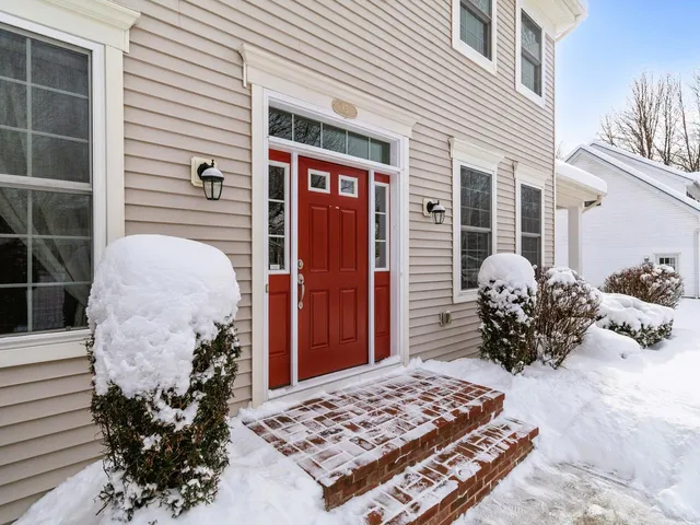 $779,900 | 85 Barrett Lane, Williston, VT 05495