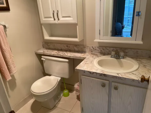 $154,900 | 3300 Springdale Boulevard, Unit 201, Palm Springs, FL 33461